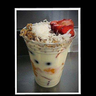 Fruit n' Creme/ Fruta con Crema