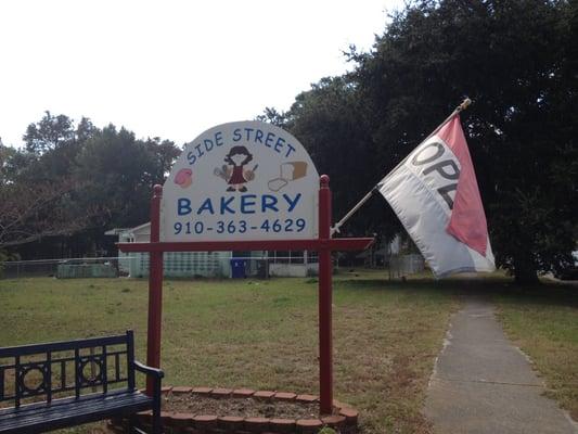 Sign of Side Street Bakery.