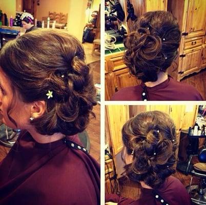 Gorgeous wedding up-do. Stunning bride!