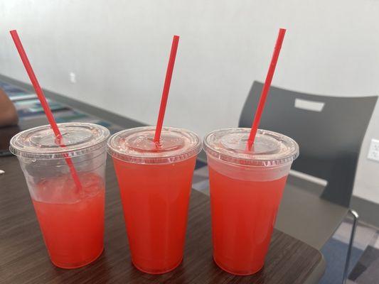 Strawberry lemonade