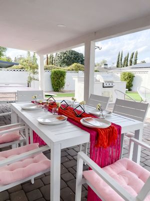 Patio set-up for a private chef dinner in Scottsdale, AZ. This client flew in from NYC and wanted the rental set-up upon arrival.