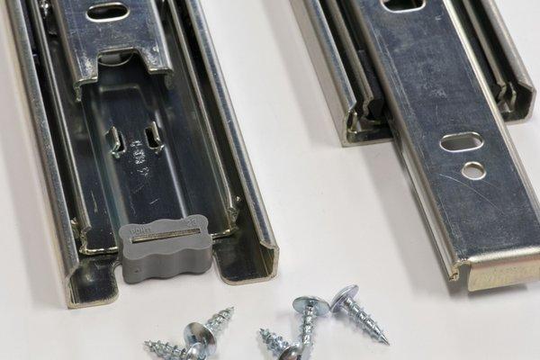 Drawer Slides Packaged With Screws