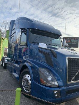 2017 Volvo VNL780