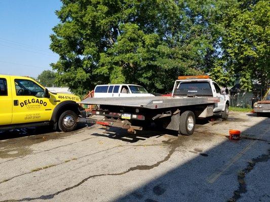 Delgado's Towing