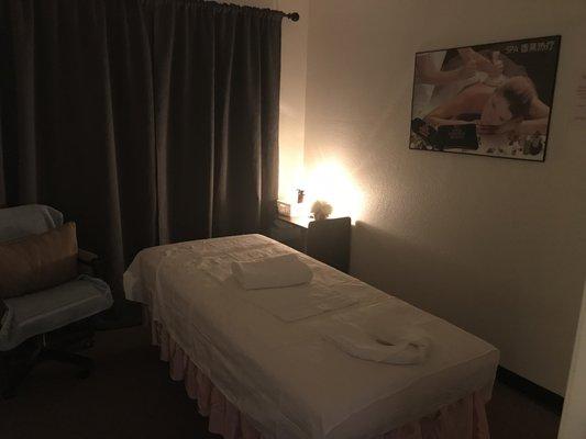 Healthy Spa
 Tel:916-758-8338
 Open, 9:30 am - 9:00 pm
 Address:8329 Fair Oaks Blvd,Ste E,Carmichael, CA 95608