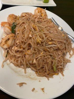 Soggy Phad Thai... it was pink...