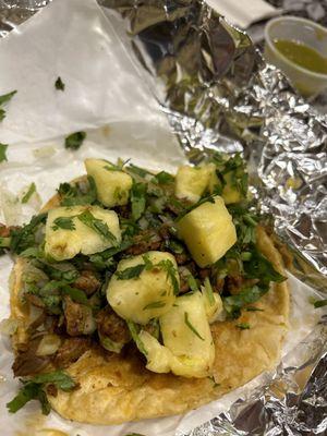 Who puts raw pineapple in a taco de alpastor!