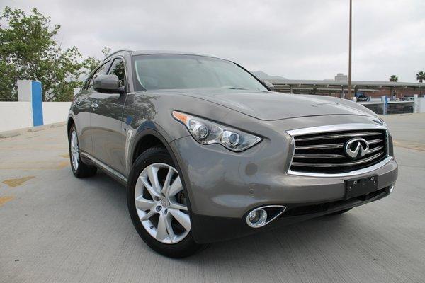 Infiniti QX70