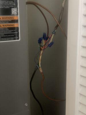 Expose wires done poorly