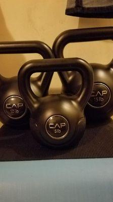 kettlebell are available too.
Strength training and muscle building..