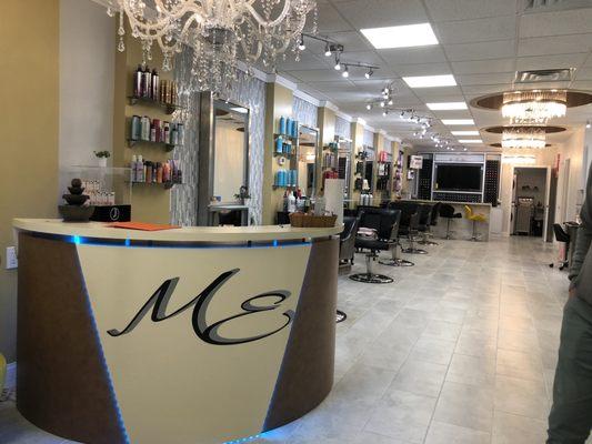 Brand new, extremely clean and meticulously maintained salon with impressive safety protocols. Including private appointment scheduling!