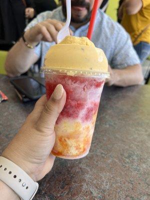 An Obispo, with mango  and strawberry , nuez  nieve and lechera also (lechera is condensed milk)