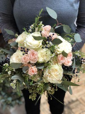 Bridal bouquet by Crystale.