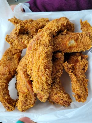 Crispy but super dry tenders. Need some dipping sauce or gallon of your favorite beverage to get through.