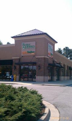 Our BHGRE Metro Brokers office in Paulding is ready to help you with any of your real estate needs!