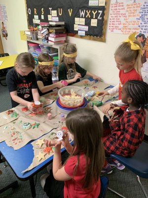 2nd graders working on a service project