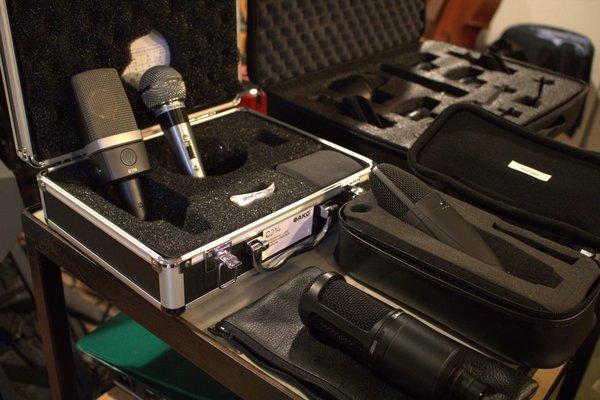 Some of the mics we use are made by Akg,Sennheiser,Shure and Audio Technica