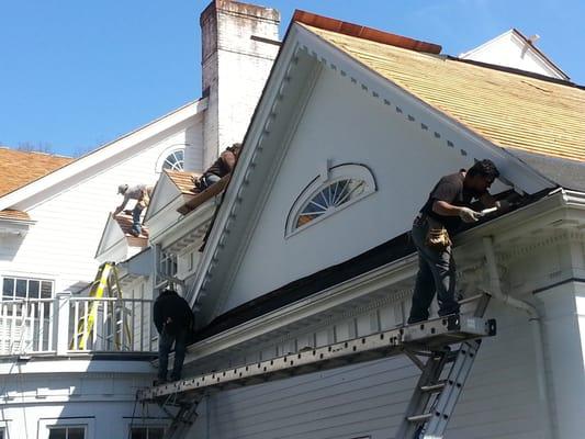 Install Wood Shake Roof