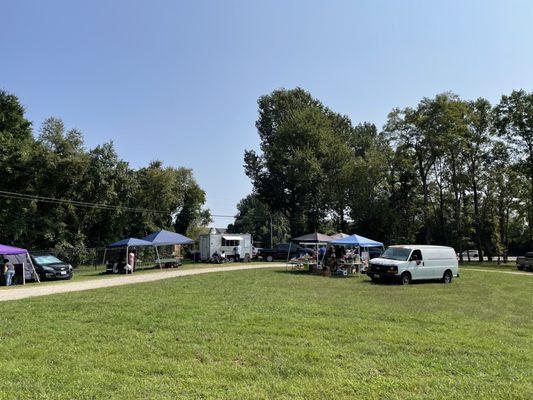 Glenndale Farmers Market.