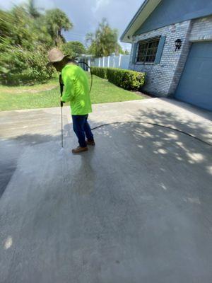 Driveway cleaning