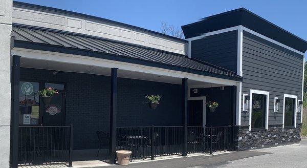 Patio seating at the pub.