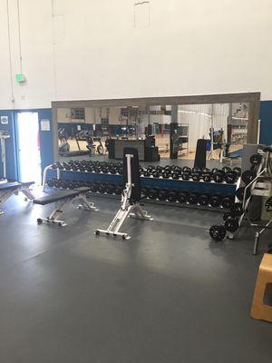 Free weight area at the new CUSTOM BODIES FITNESS