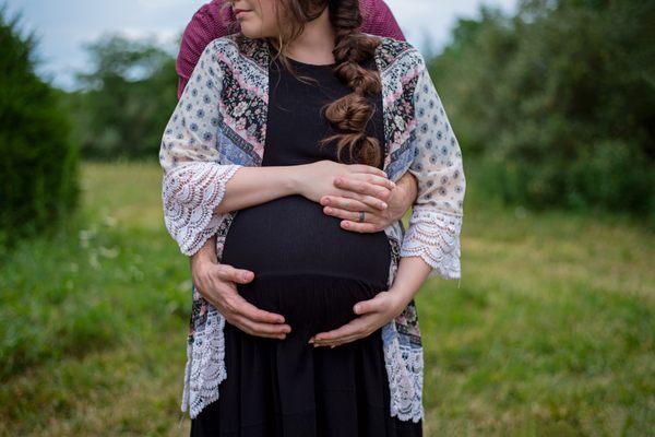 Maternity Session at Sharp Little Farm