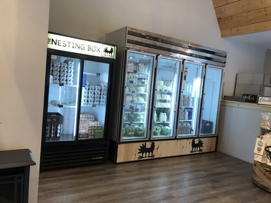 Refrigerators with fresh product