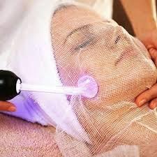 High Frequency Facial (great for acne and oily skin types)