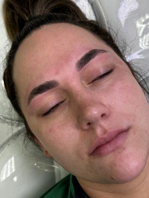 Fresh waxed brows