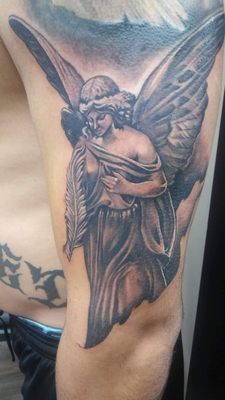 Black n Grey Angel br Reyn Grillo