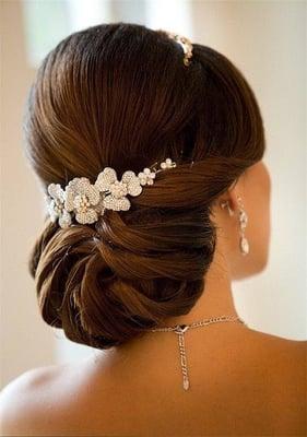 Classic Wedding Hair-Do