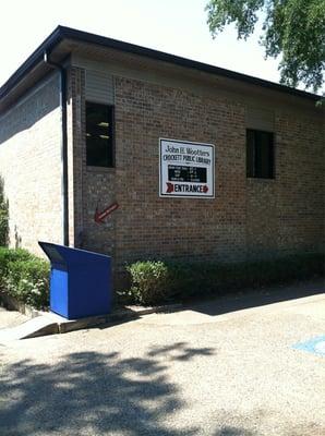 Crockett Public Library