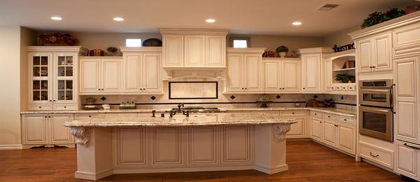 Looking for the best cabinets in Columbia and Lexington, SC?  Call us today!