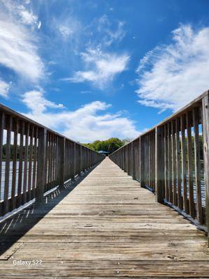 Long pier