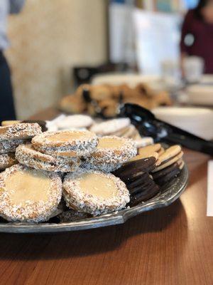 Many alfajor varieties - all delicious!