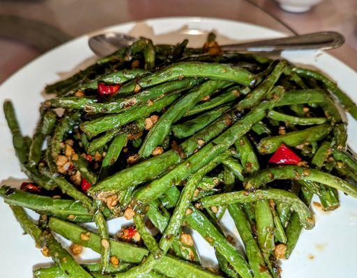 Strong beans w.minced pork $13.99