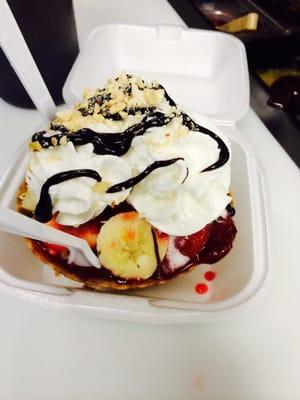 Waffle sundae