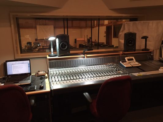 Studio 1... fully soundproof & customizeable