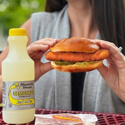 Stewart's Spicy Crispy Chicken Sandwich & Lemonade Refresher.