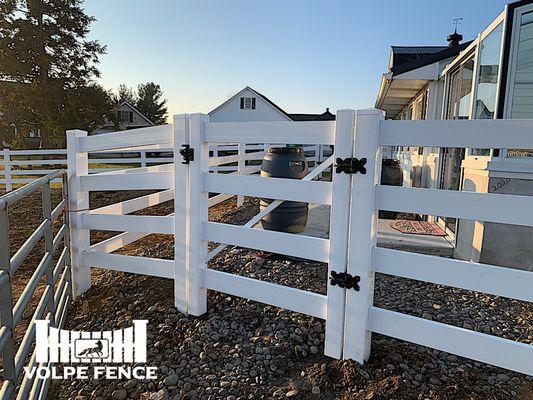 Vinyl rail fence