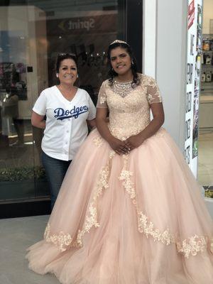 While in Valencia WestfieldMall at our sports empire store ,  I saw this beautiful 15 yetta and had to take a pic