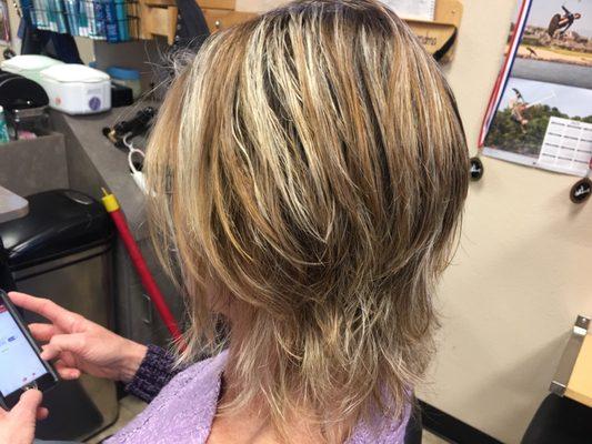 #carmelblondes #matrixsocolor #layeredhaircuts