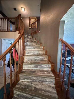 installing vinyl flooring on stairs