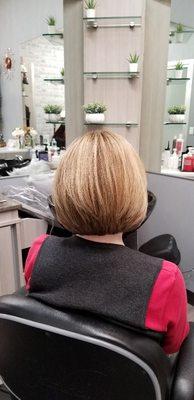 Short bob with subtle highlights