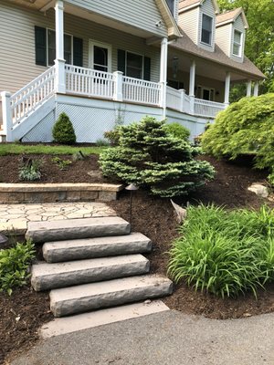 Installation of 17 yards of Hardwood mulch