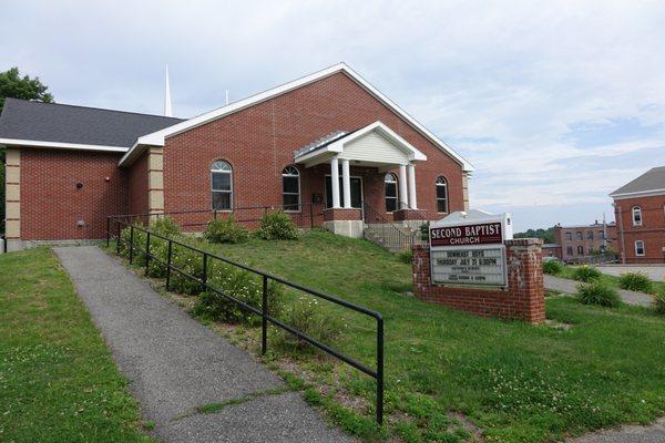 Front view of Second Baptist Church!