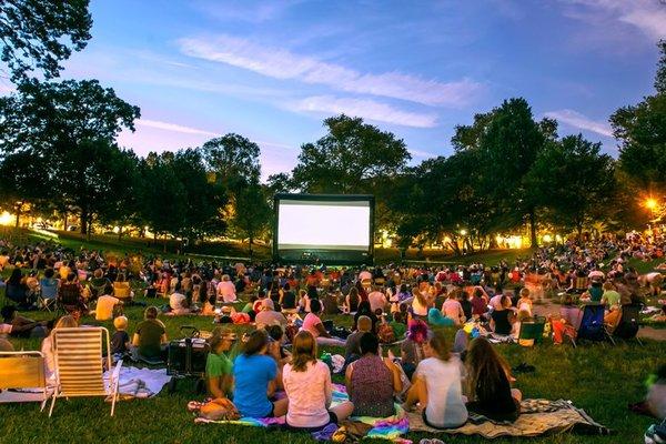 Outdoor Movie Rental Packages for 10 or 10,000!