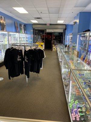 Love the layout of smoke shop