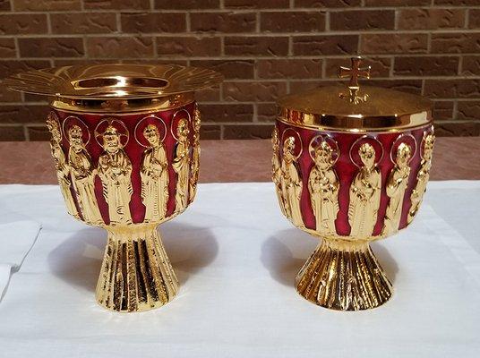 The new chalice and ciborium